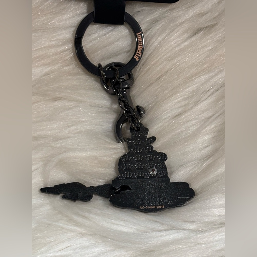 Loungefly Disney Little Mermaid King Tritons Gift Moving Arm Keychain NEW - Picture 3 of 4